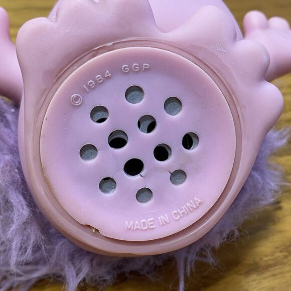 Vintage Playskool Baby Fondly Snugglebumms Pink Purple Hair Squeaker 1984 - Read - Picture 8 of 8